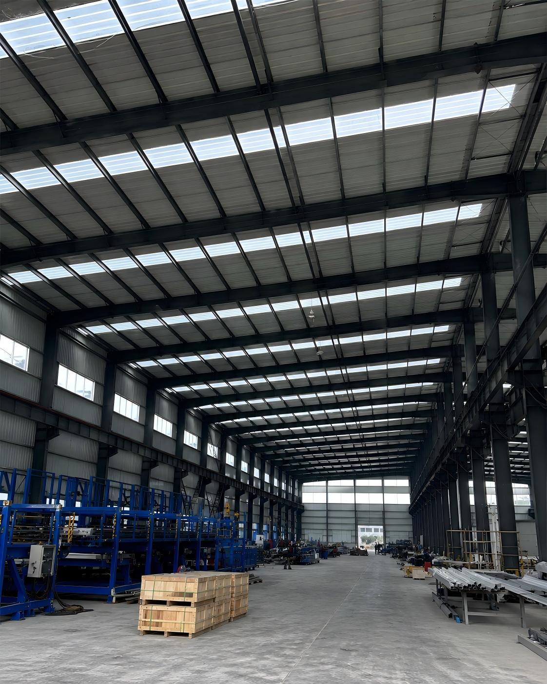 Industrial workshop daylighting with transparent corrugated FRP sheet